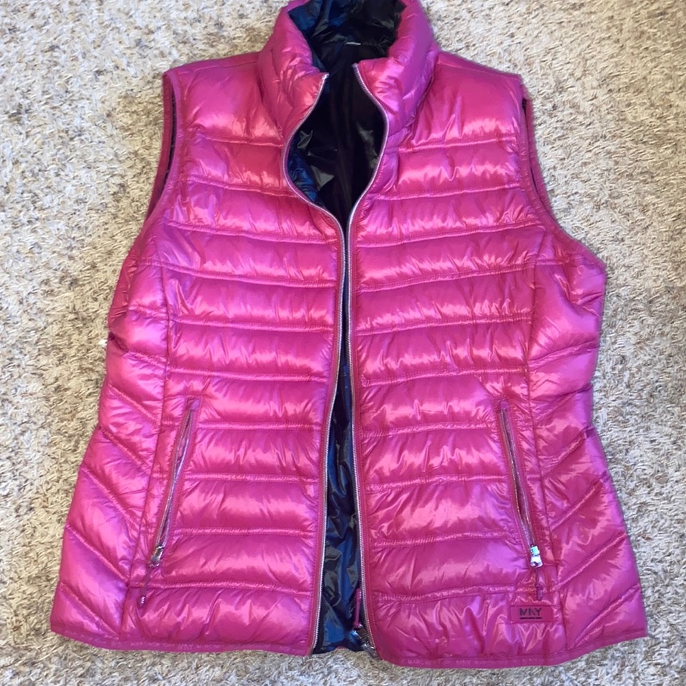 women’s size L puffer vest